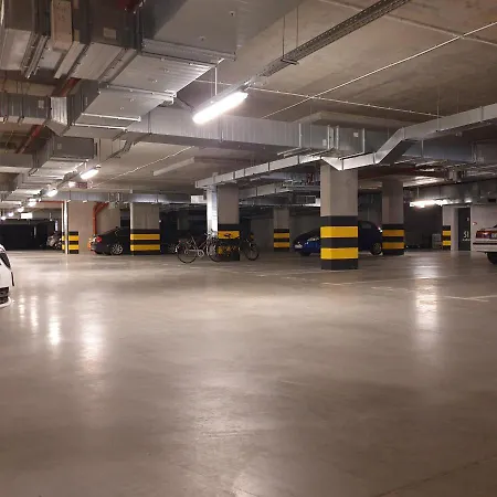 Q Silver -klimatyzowane Przy Manufakturze Z Garażem Gratis, Fv