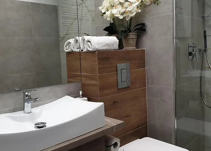 Q Silver -klimatyzowane Przy Manufakturze Z Garazem Gratis, Fv *