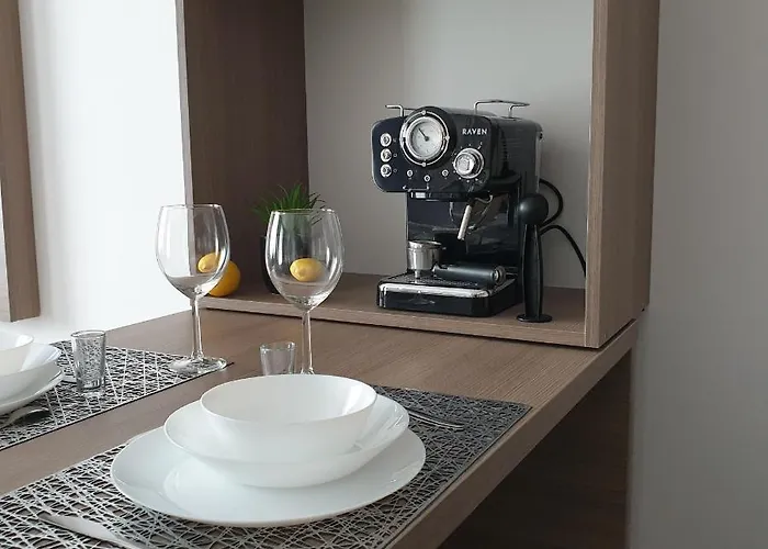 Q Silver -klimatyzowane Przy Manufakturze Z Garazem Gratis, Fv *