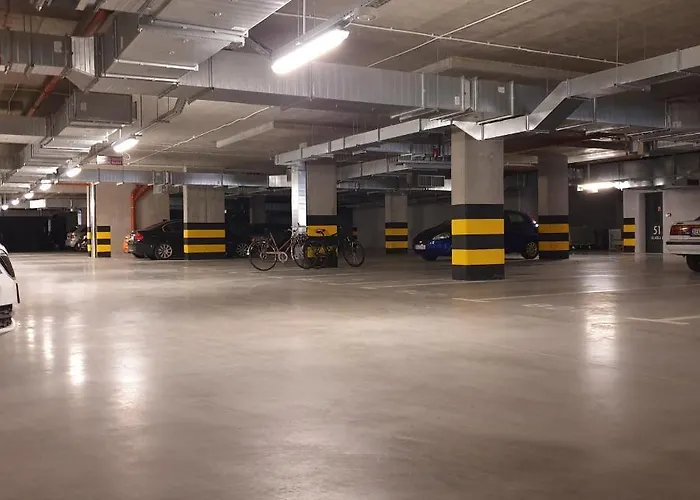 Q Silver -klimatyzowane Przy Manufakturze Z Garazem Gratis, Fv